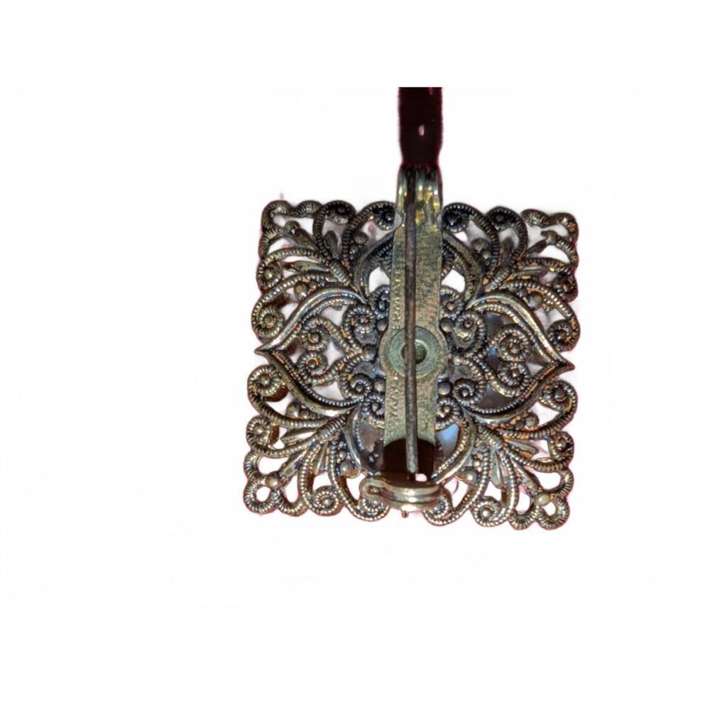 Vintage Portrait Filigree Brooch Pin - Picture 5 of 8